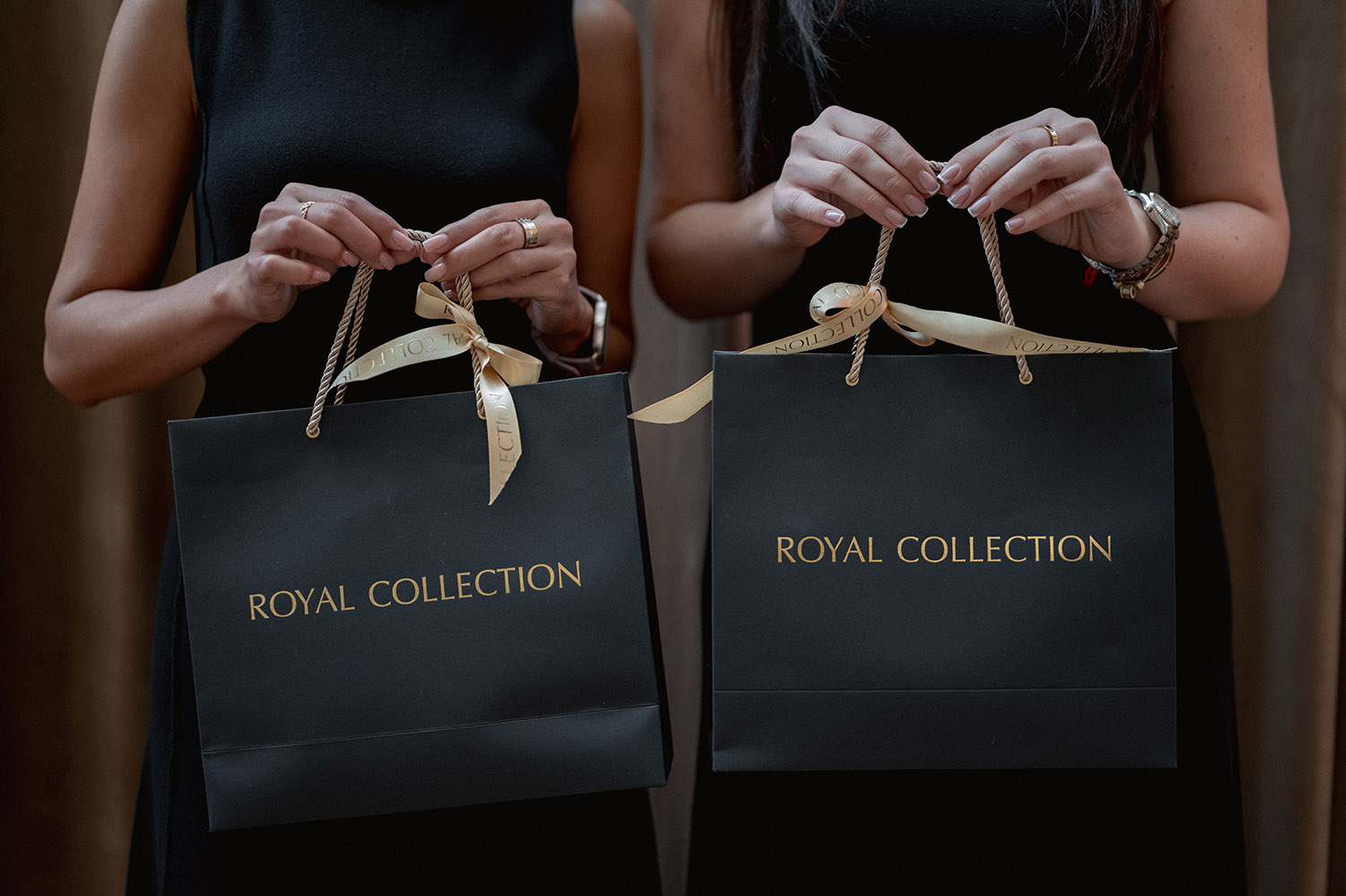 Royal collection: Möhtəşəm açılış